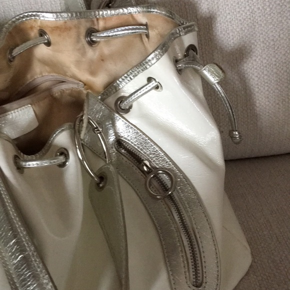 Handbag - Picture 3 of 5